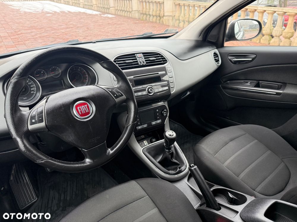 Fiat Bravo 1.4 T-JET 16V Dynamic - 32