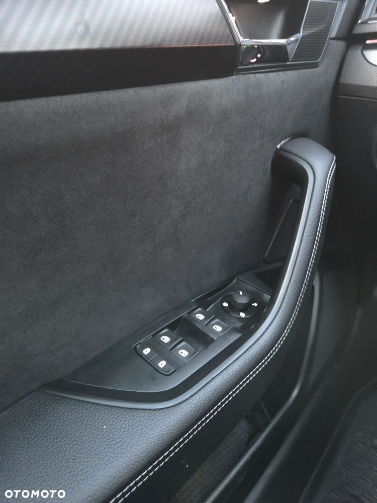 Skoda Superb 2.0 TSI Sportline DSG - 19