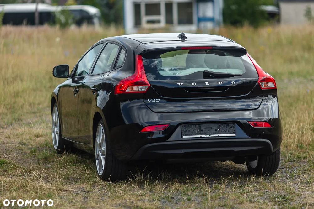 Volvo V40 T2 - 12