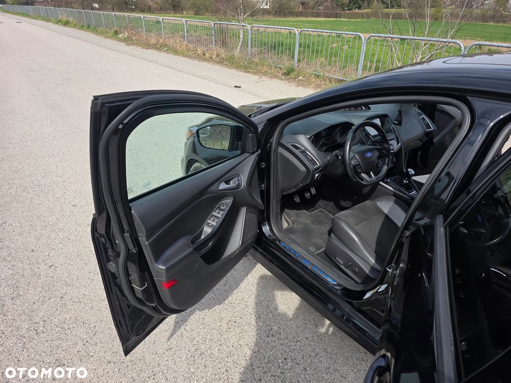 Ford Focus 2.3 EcoBoost S&S Allrad RS - 15