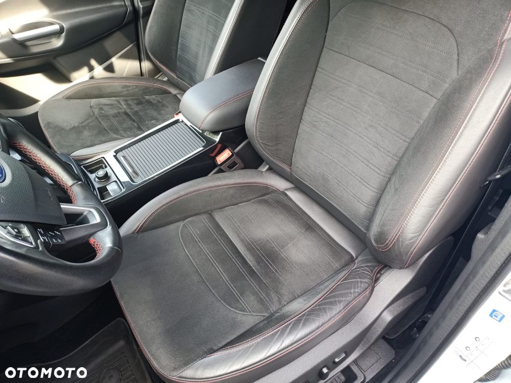 Ford Kuga 2.0 TDCi 4x4 ST-Line - 20