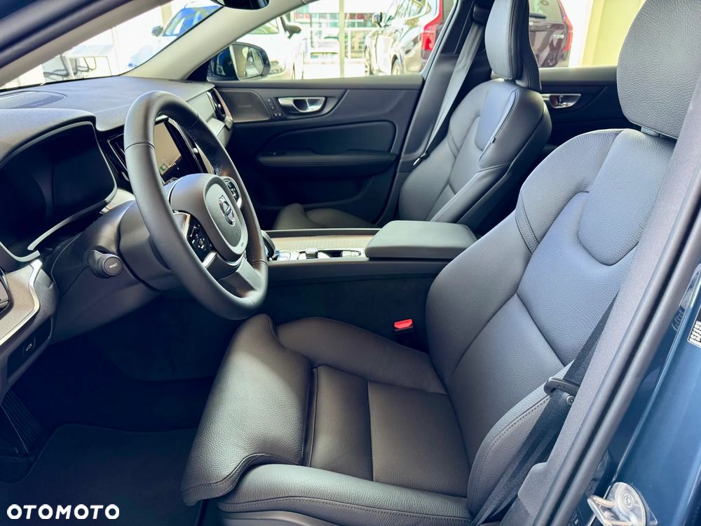 Volvo V60 B4 B Plus Dark - 6