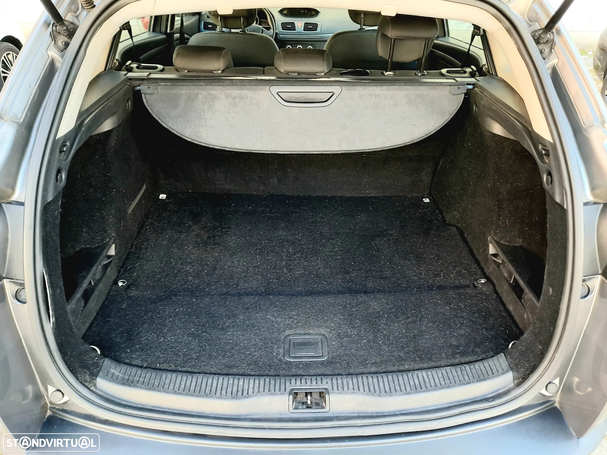 Renault Mégane Sport Tourer 1.5 dCi Confort CO2 Champion - 8
