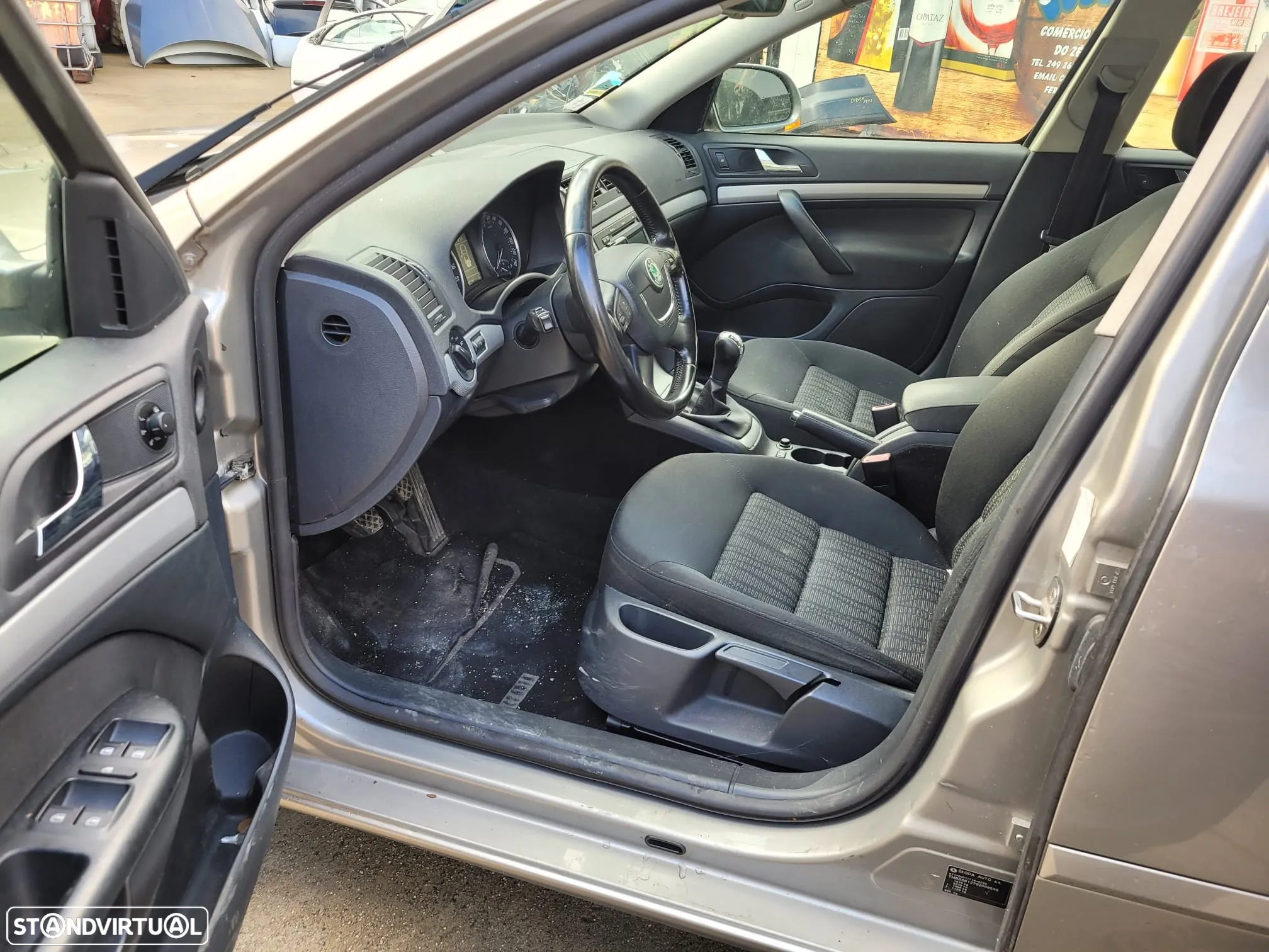 Skoda Octavia 1.9 tdi 105 cv ano 2010 - 3