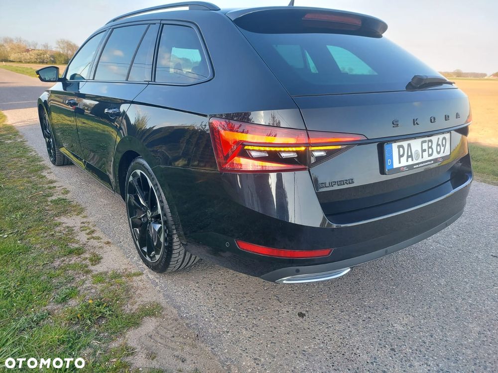 Skoda Superb 2.0 TDI DSG Sportline - 8