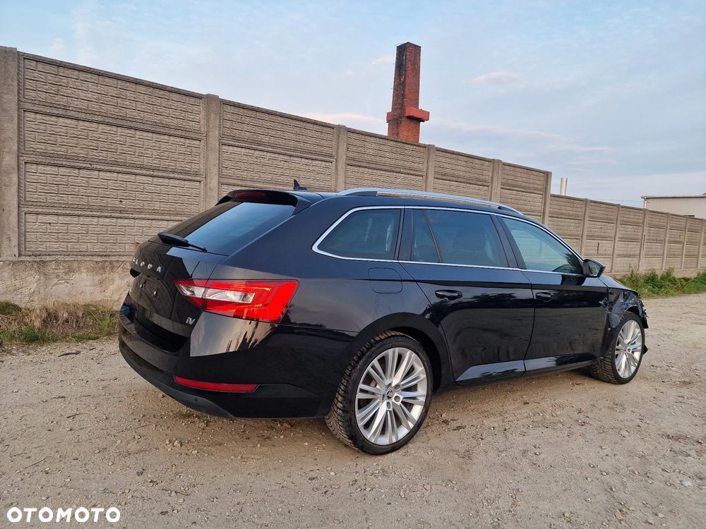 Skoda Superb ver-combi-1-4-tsi-iv-dsg-style - 35