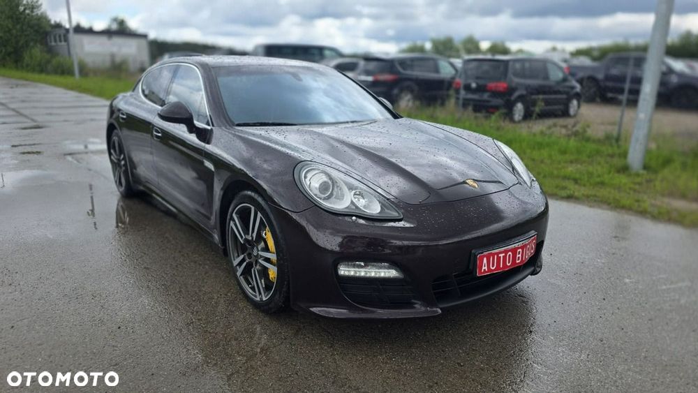 Porsche Panamera - 8