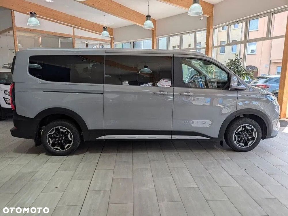 Ford Tourneo Custom - 4