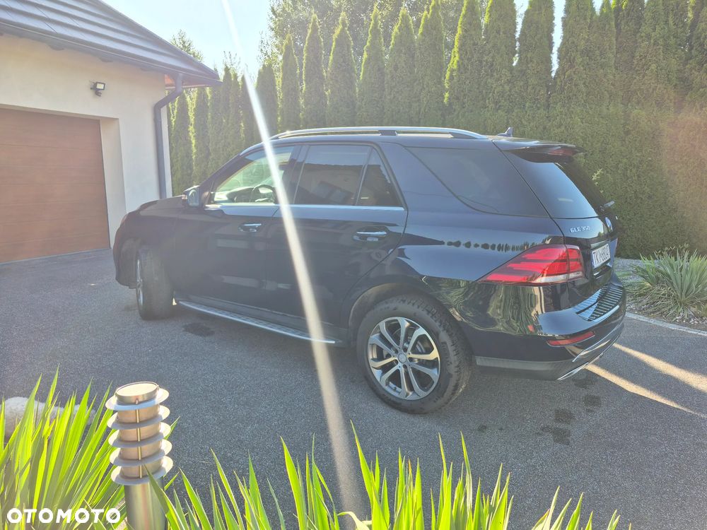 Mercedes-Benz GLE - 19