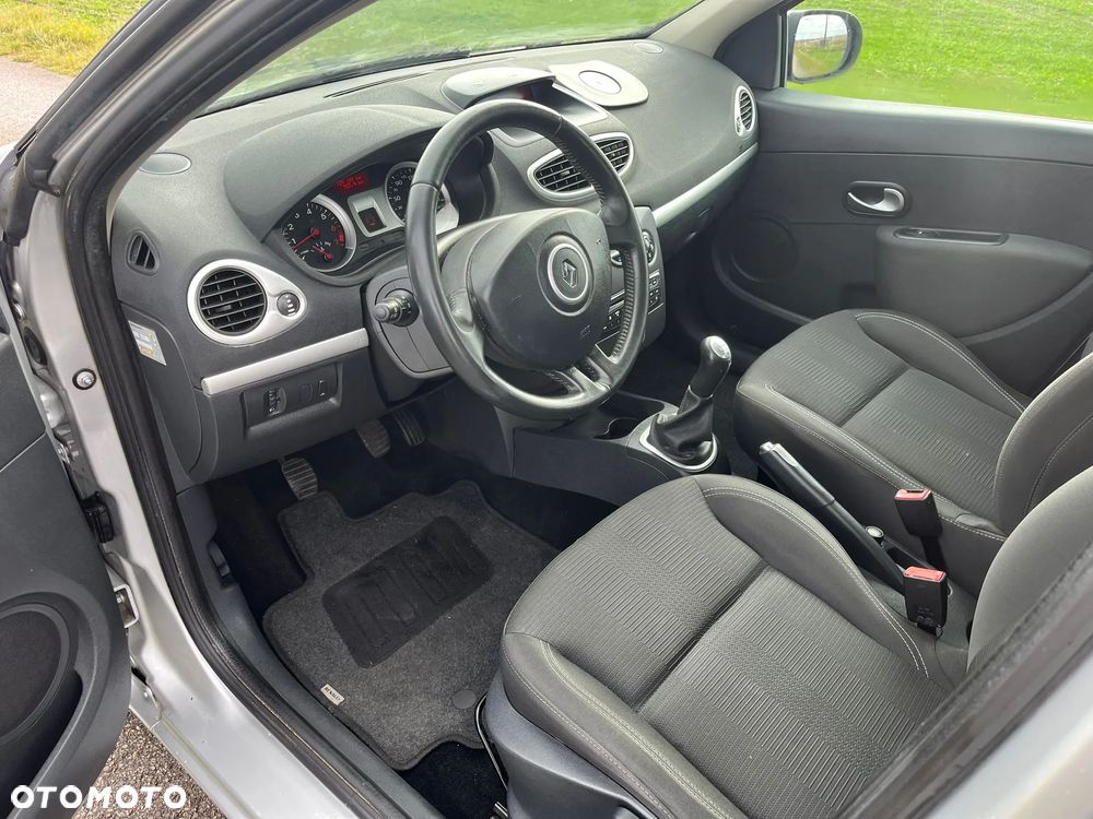 Renault Clio 1.2 16V 75 Dynamique - 7