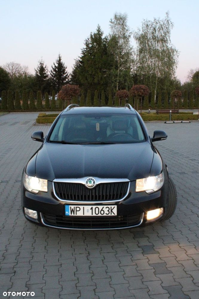 Skoda Superb 2.0 TDI L&K DSG - 7