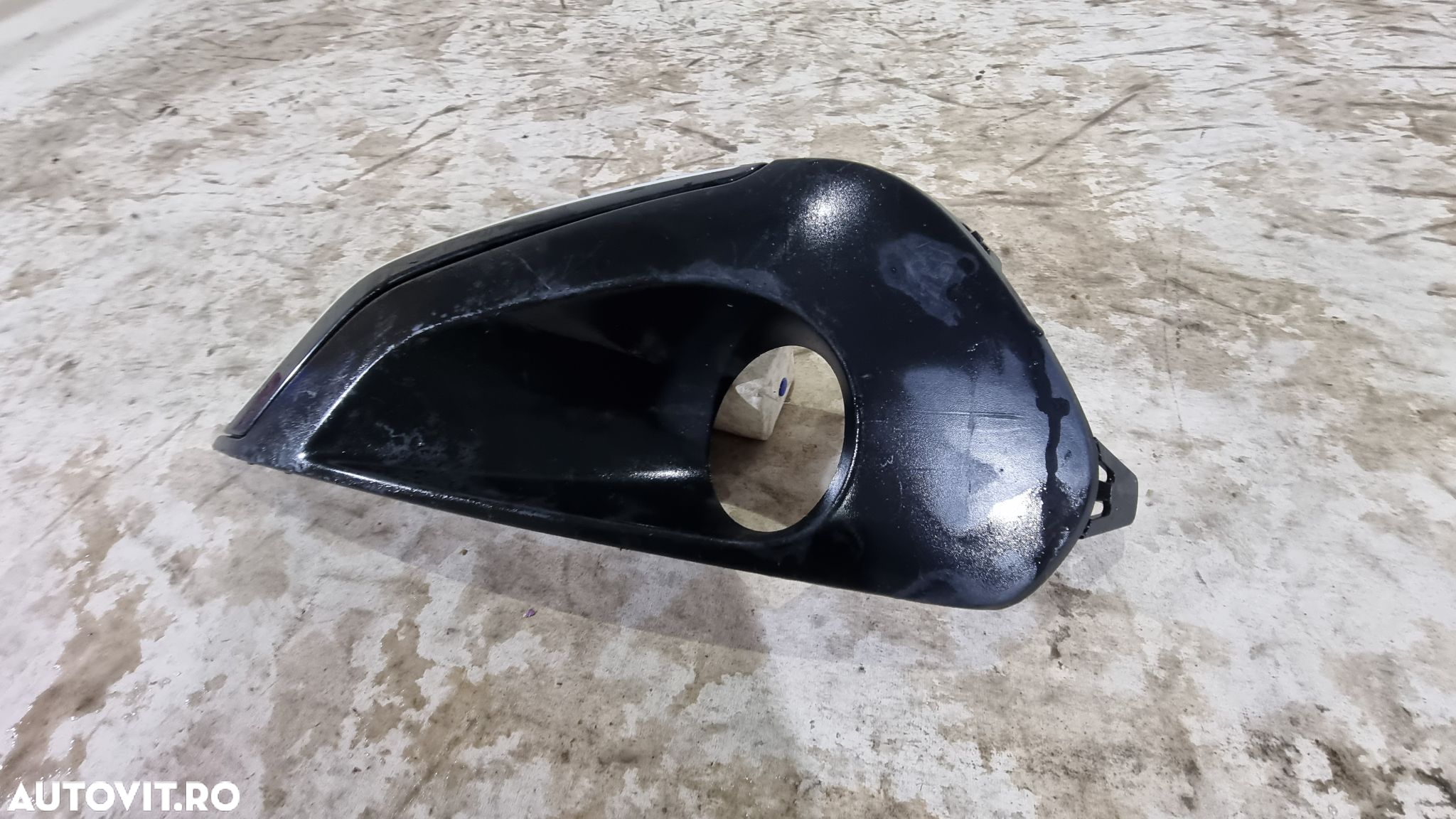 Grila proiector stanga Peugeot 208 2015, 2016, 2017, 2018, 2019, Cod origine OE 9810729877 - 5