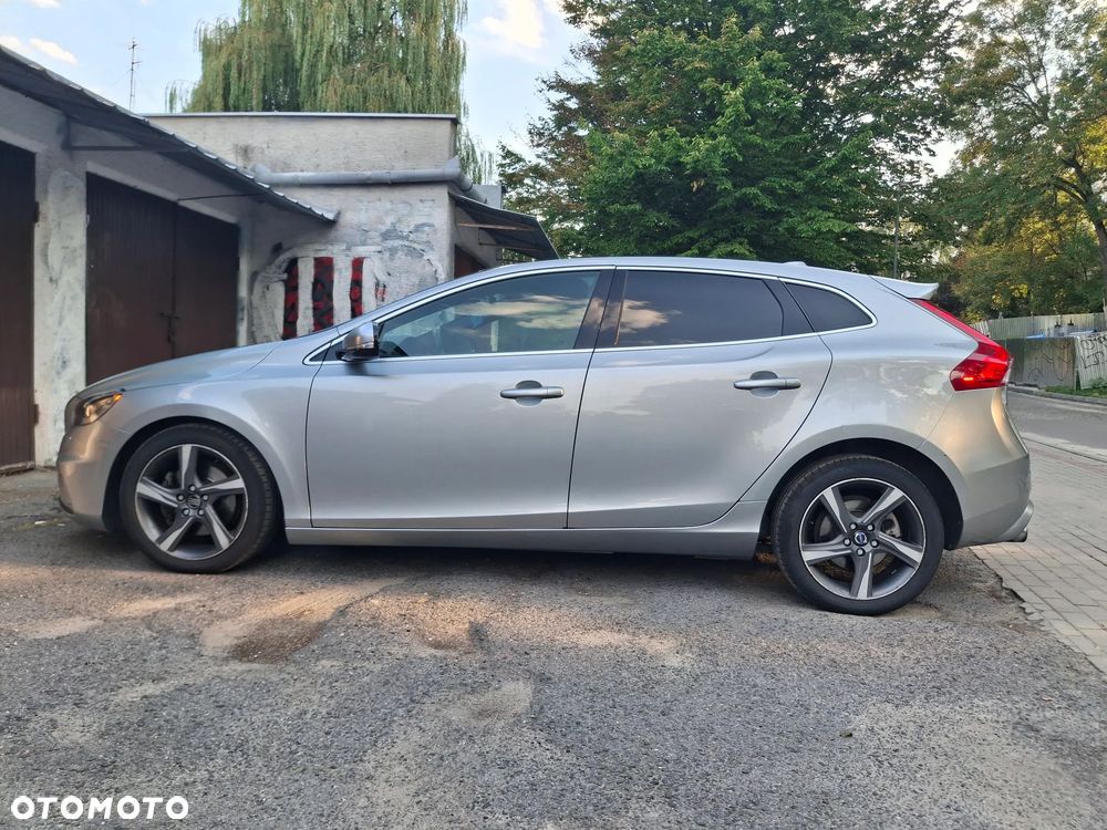 Volvo V40 - 2