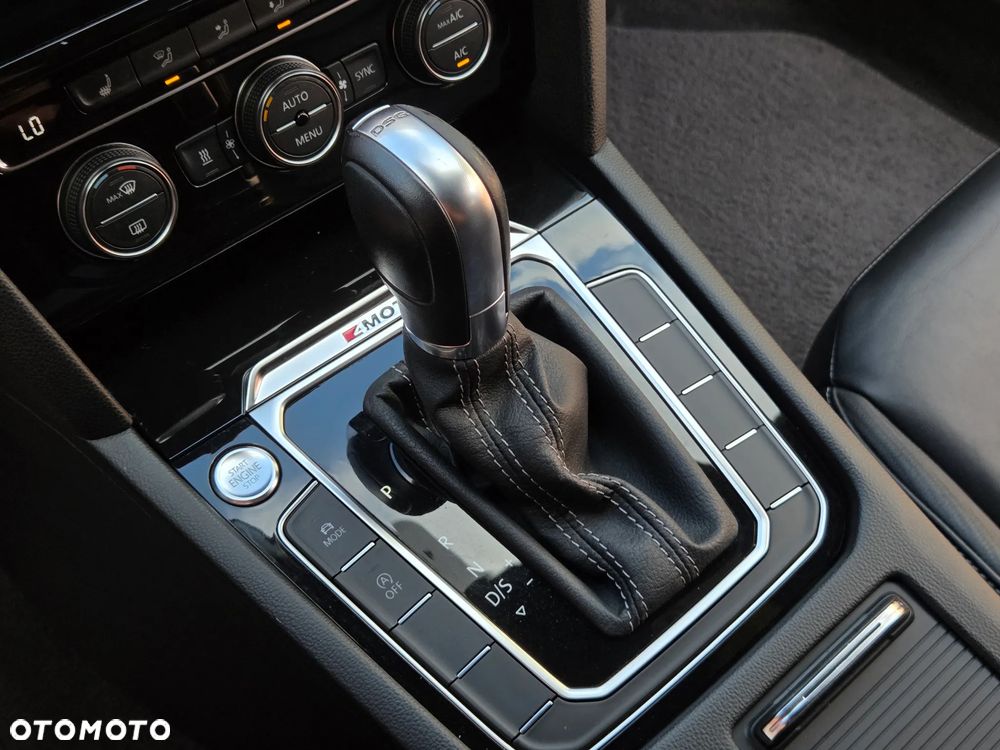 Volkswagen Arteon 2.0 TDI SCR 4Motion DSG R-Line Edition - 37