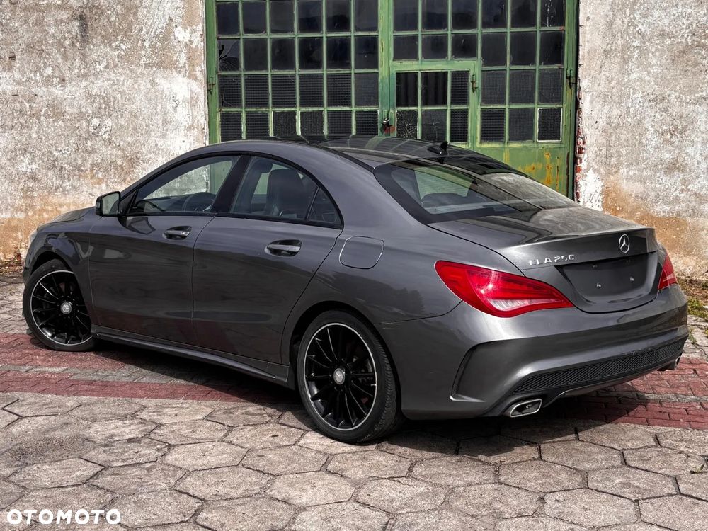 Mercedes-Benz CLA 250 7G-DCT AMG Line - 8