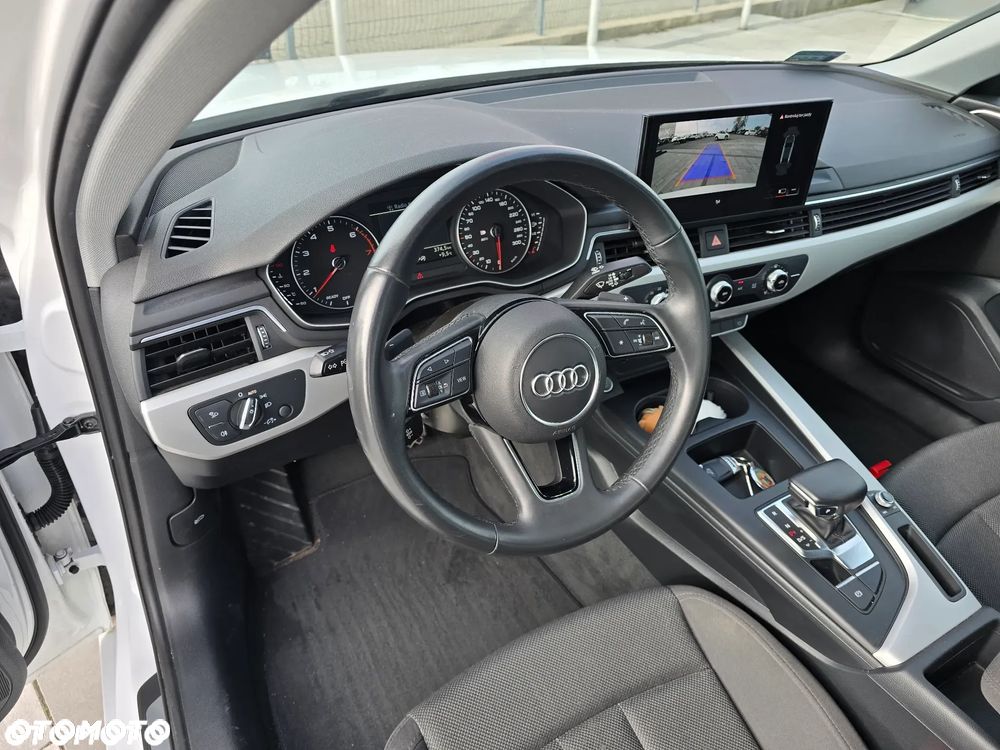 Audi A4 Limousine - 24