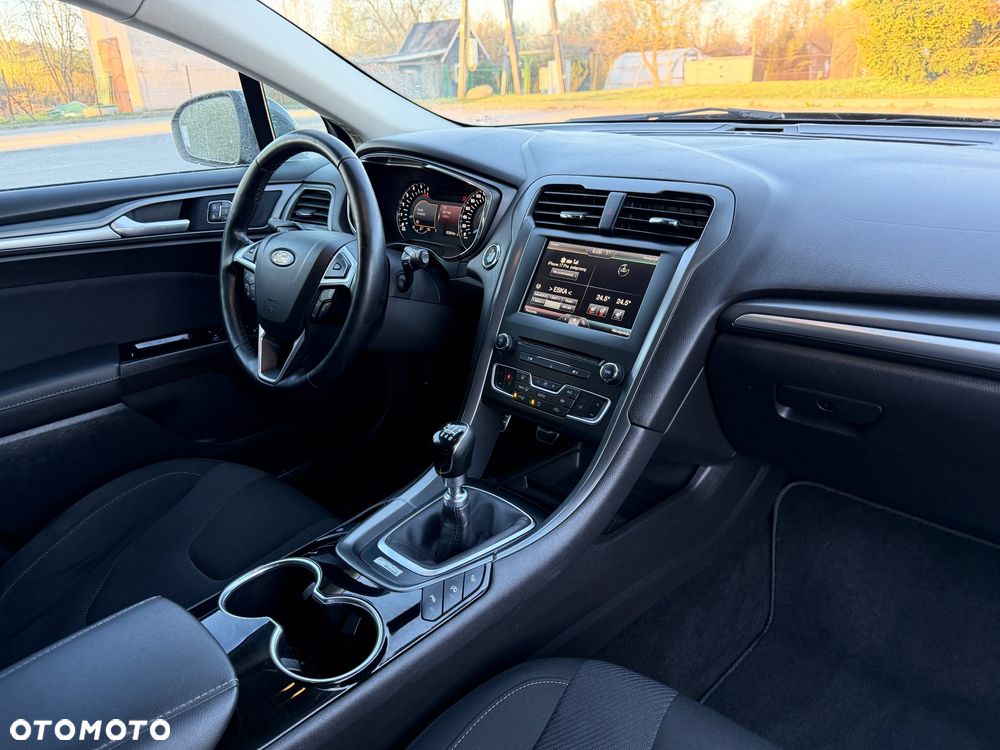 Ford Mondeo 2.0 TDCi Titanium - 25