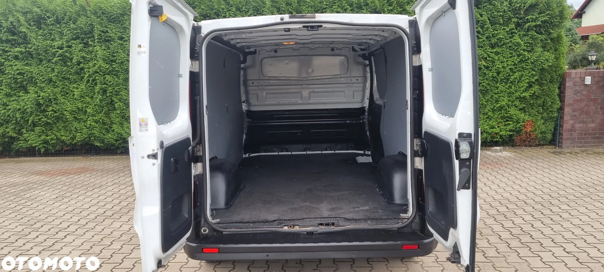 Renault Trafic - 13