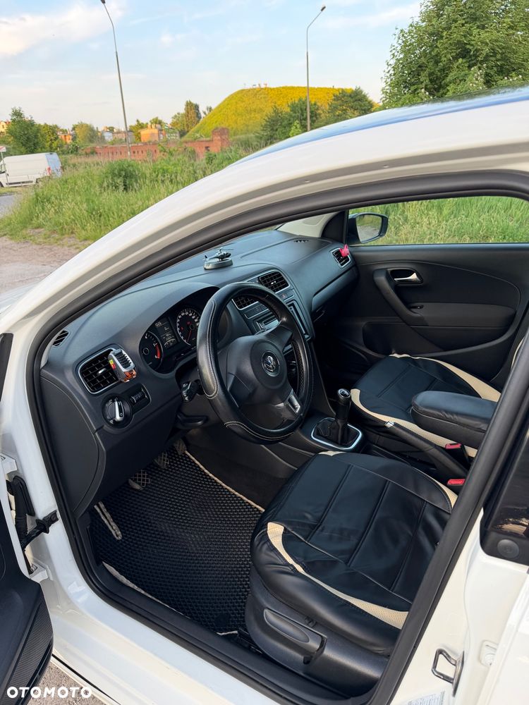 Volkswagen Polo - 21