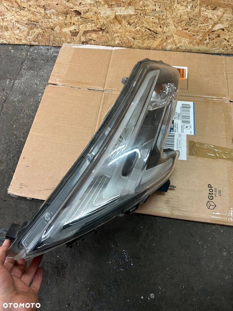 Nissan Juke I lift lampa lewy przód led górna europa 26125BV80A - 10