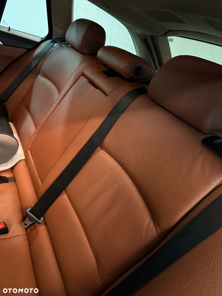 BMW Seria 5 530d xDrive Luxury Line - 10
