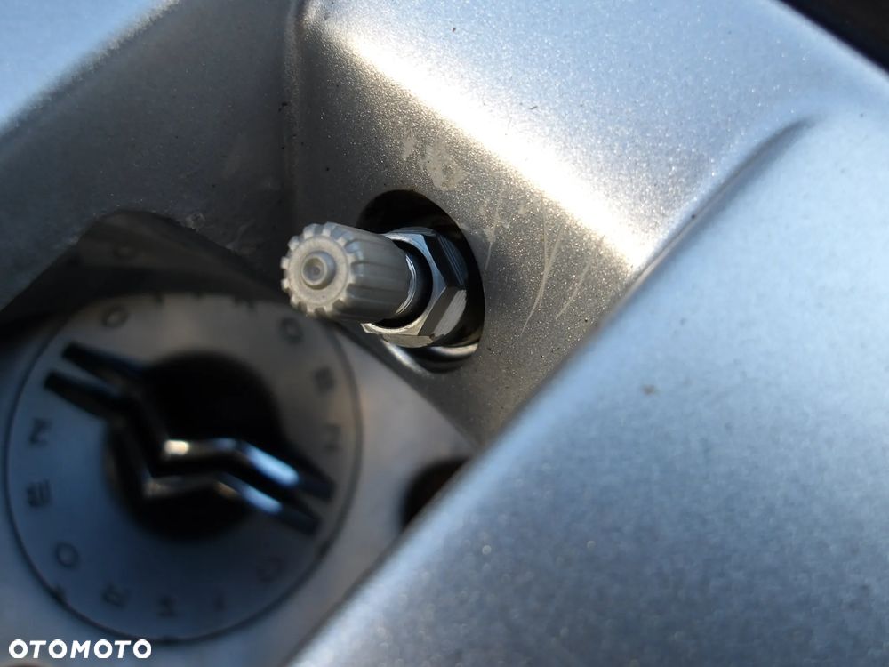 KOLA FELGI LATO 225.55.17 7X17 ET32 5X108 CITROEN C5 C6 - 19