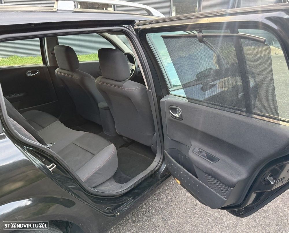 Renault Mégane Break 1.5 dCi Dynamique - 9