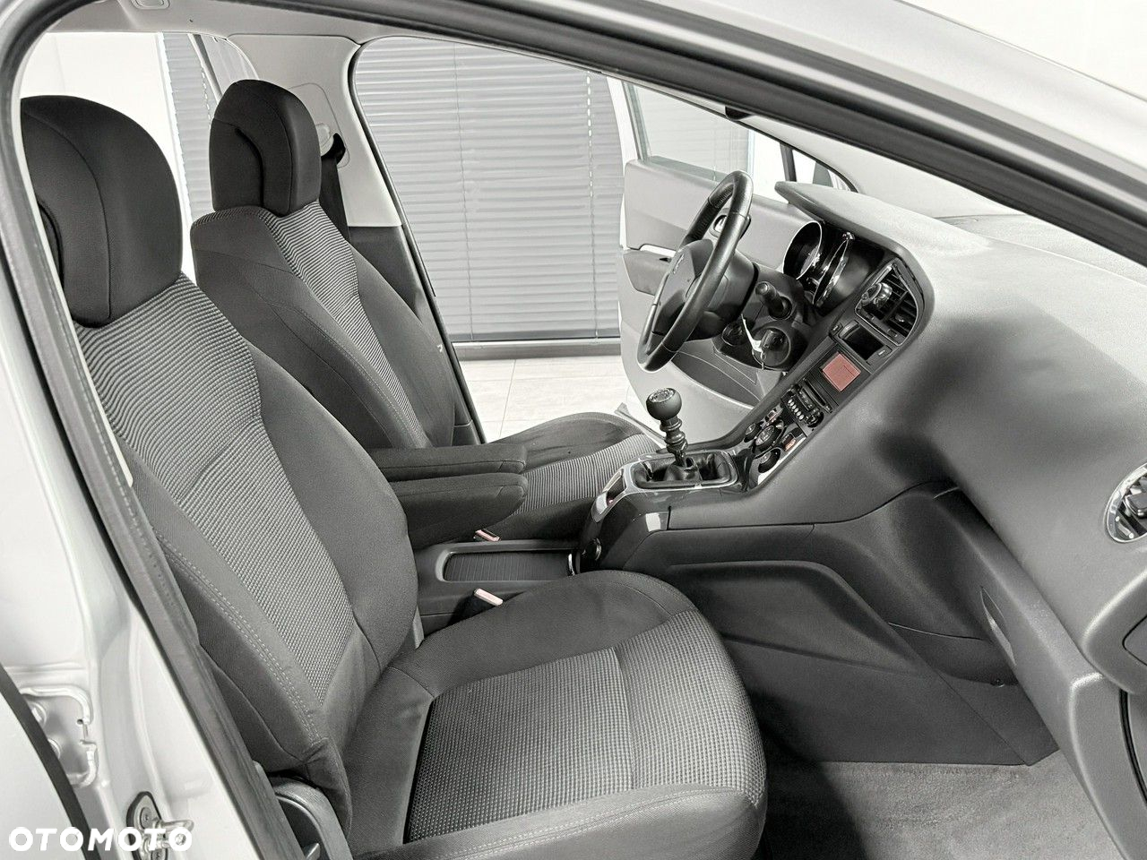 Peugeot 5008 2.0 HDi Premium - 15