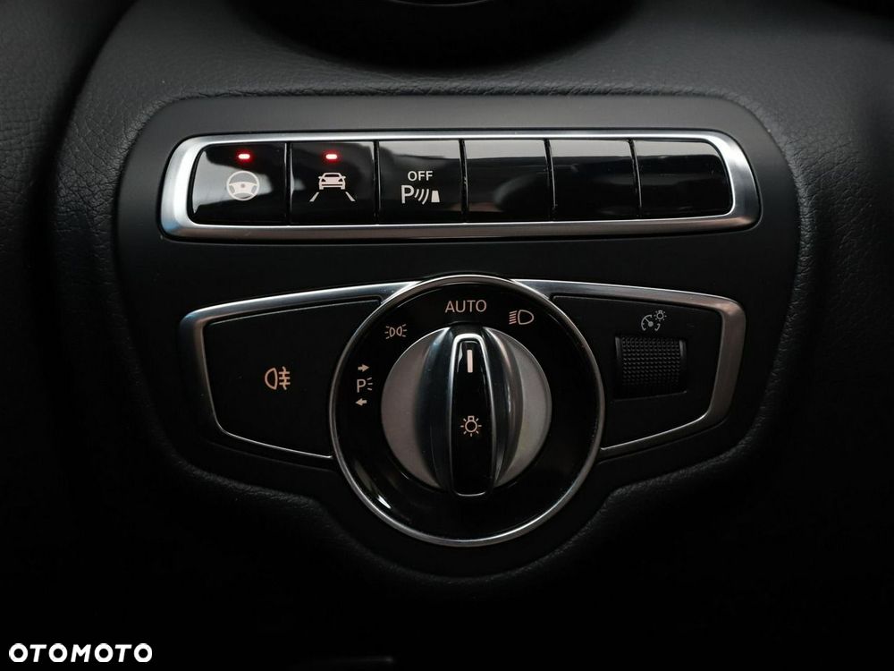Mercedes-Benz Klasa C 250 9G-TRONIC Avantgarde - 33