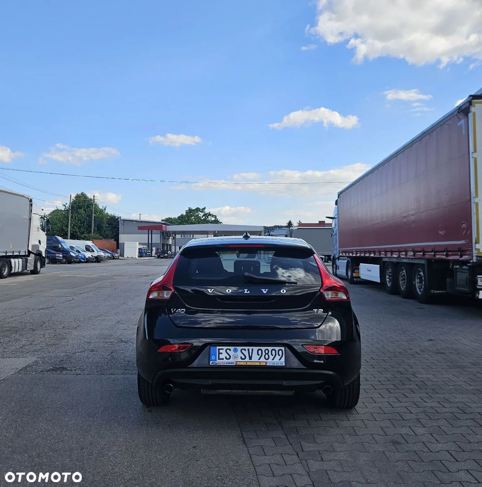 Volvo V40 T2 - 5
