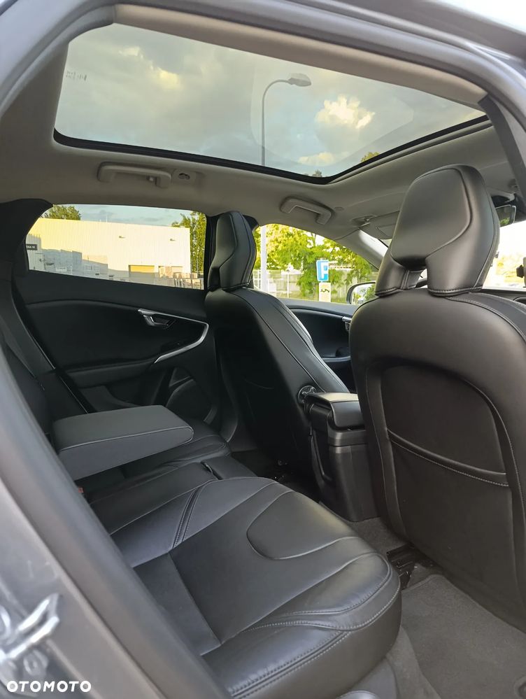 Volvo V40 D2 Geartronic Momentum - 7