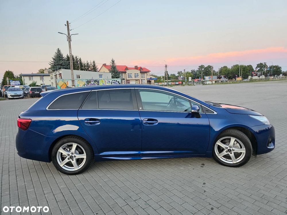 Toyota Avensis Touring Sports 1.8 Multidrive S Comfort - 11