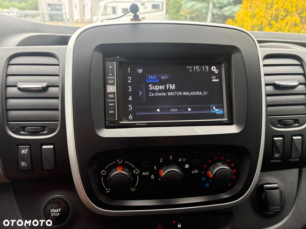 Renault Trafic - 16