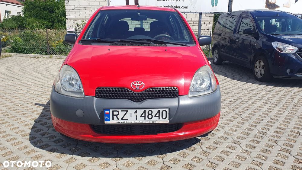 Toyota Yaris 1.0 Base - 9