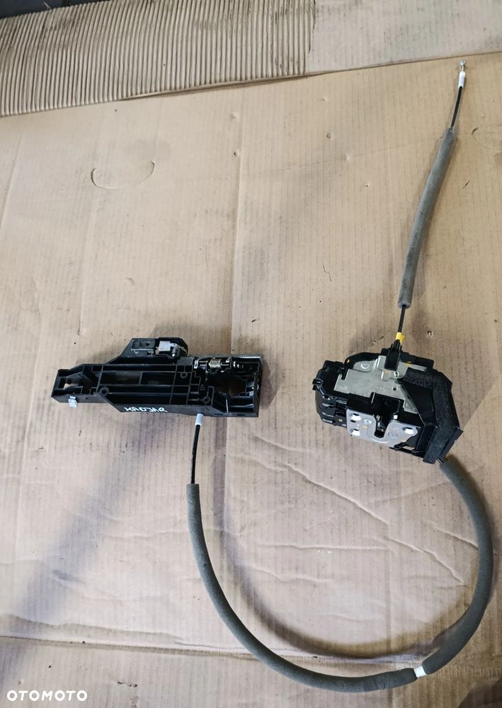 RENAULT KADJAR ZAMEK DRZWI PRAWY TYŁ 3 PIN 806060294R - 3