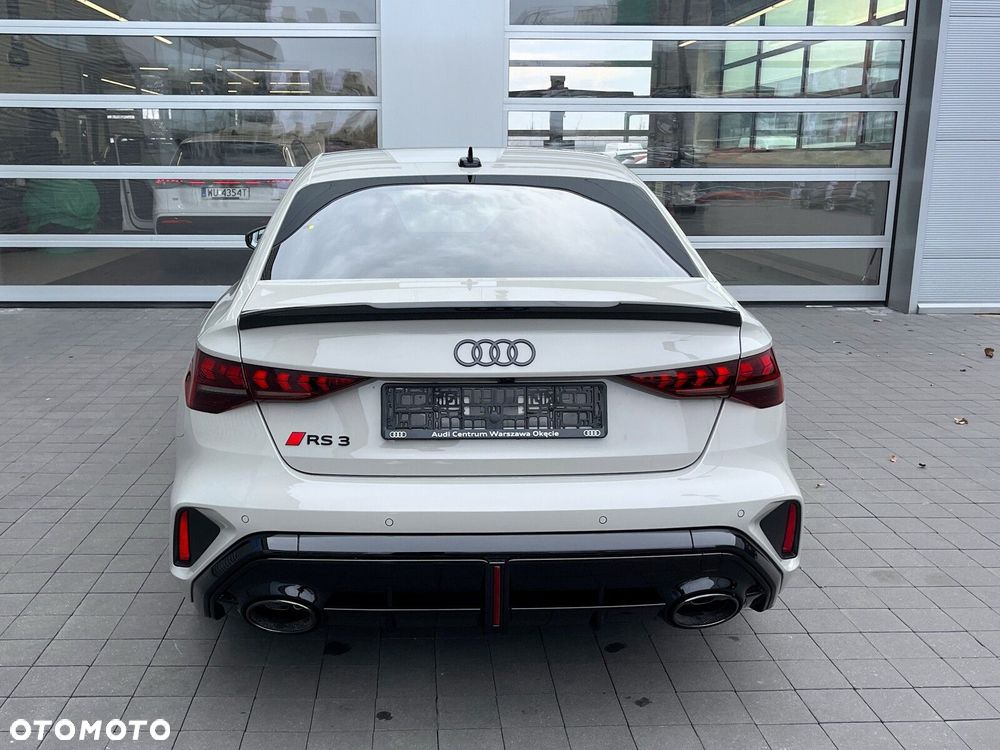 Audi RS3 Limousine - 9