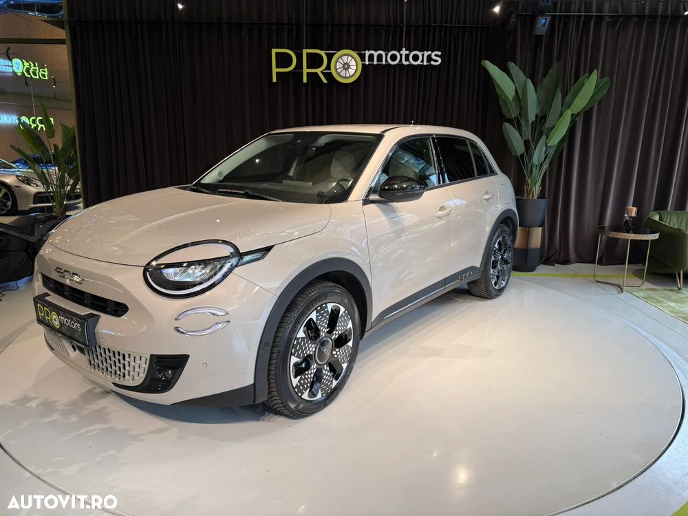 Fiat 600 HYBRID 100 kW 125 Jahre Edition - 11