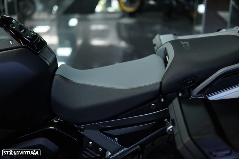 BMW R 1300 GS Adventure TRIPLE BLACK / Rebaixada - 26