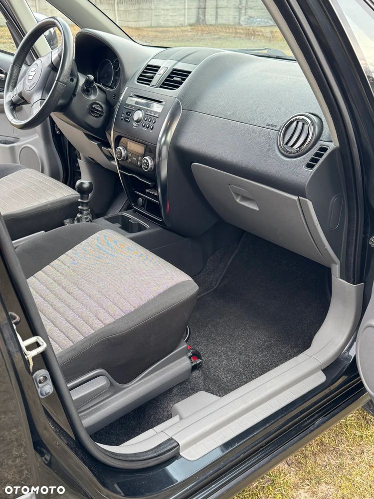 Suzuki SX4 - 7