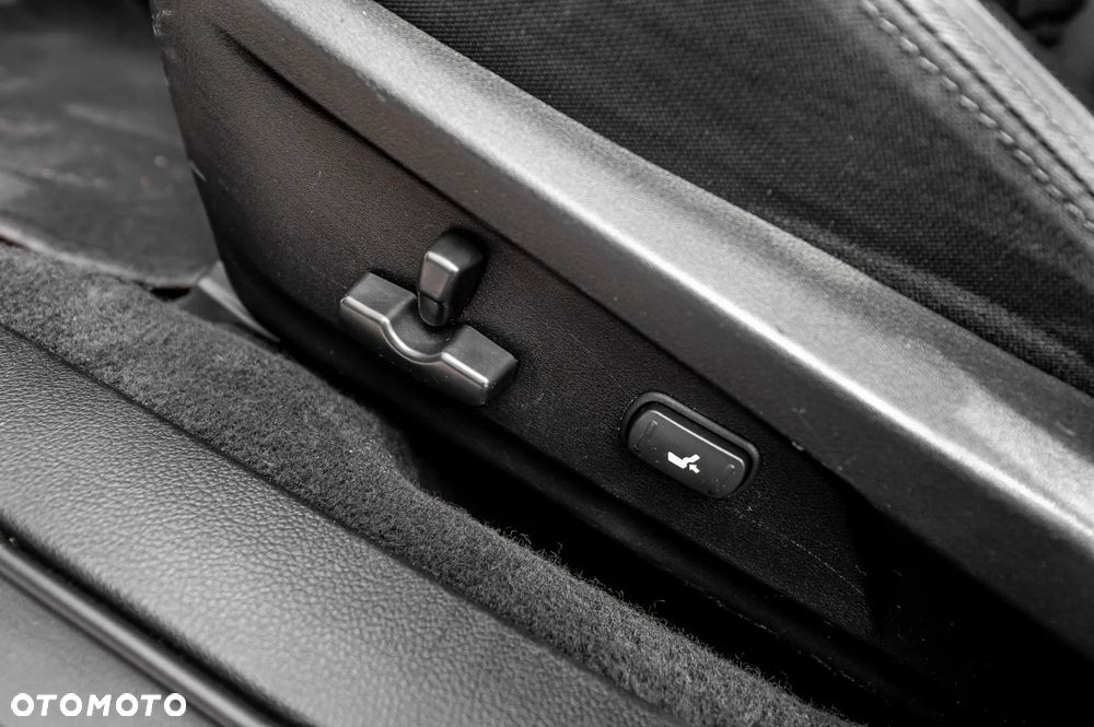 Subaru Legacy 2.0i Lineartronic Active - 29