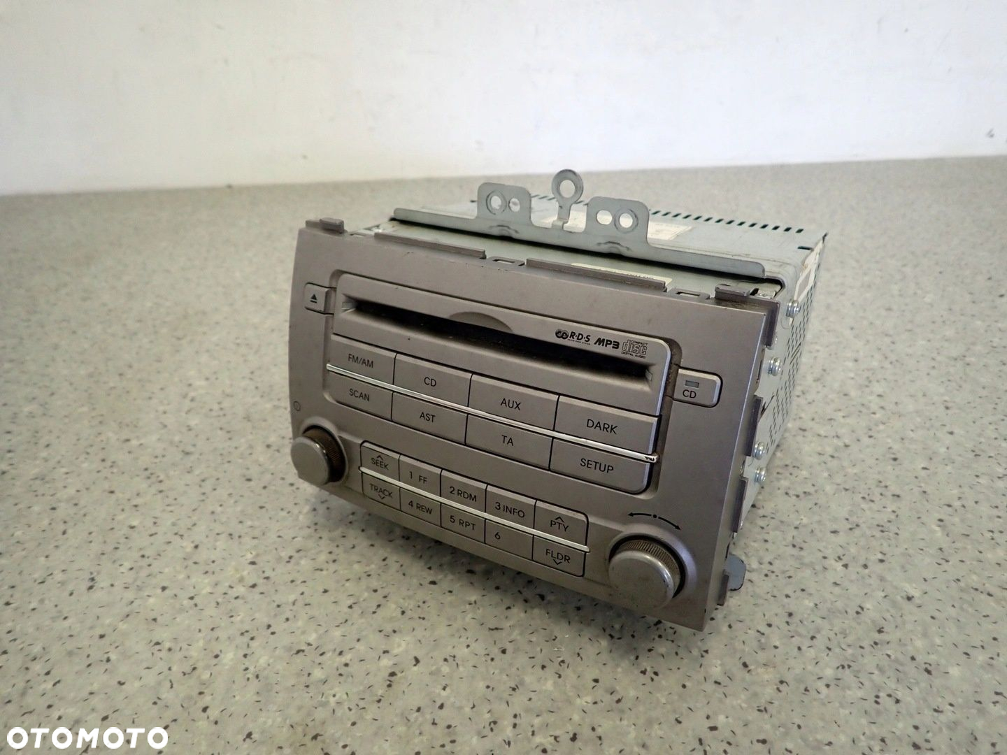 HYUNDAI i20 08-12 RADIO CD - 4