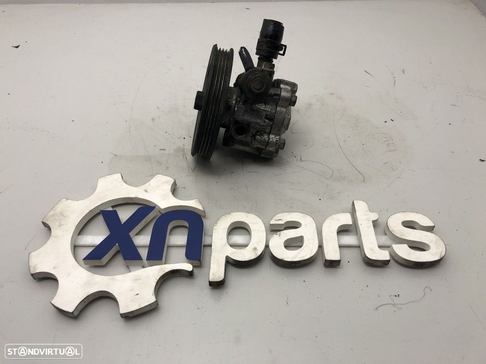 Bomba direcção assistida MITSUBISHI PAJERO III 2.5 TDi REF. MR374897 - MR448507... - 2