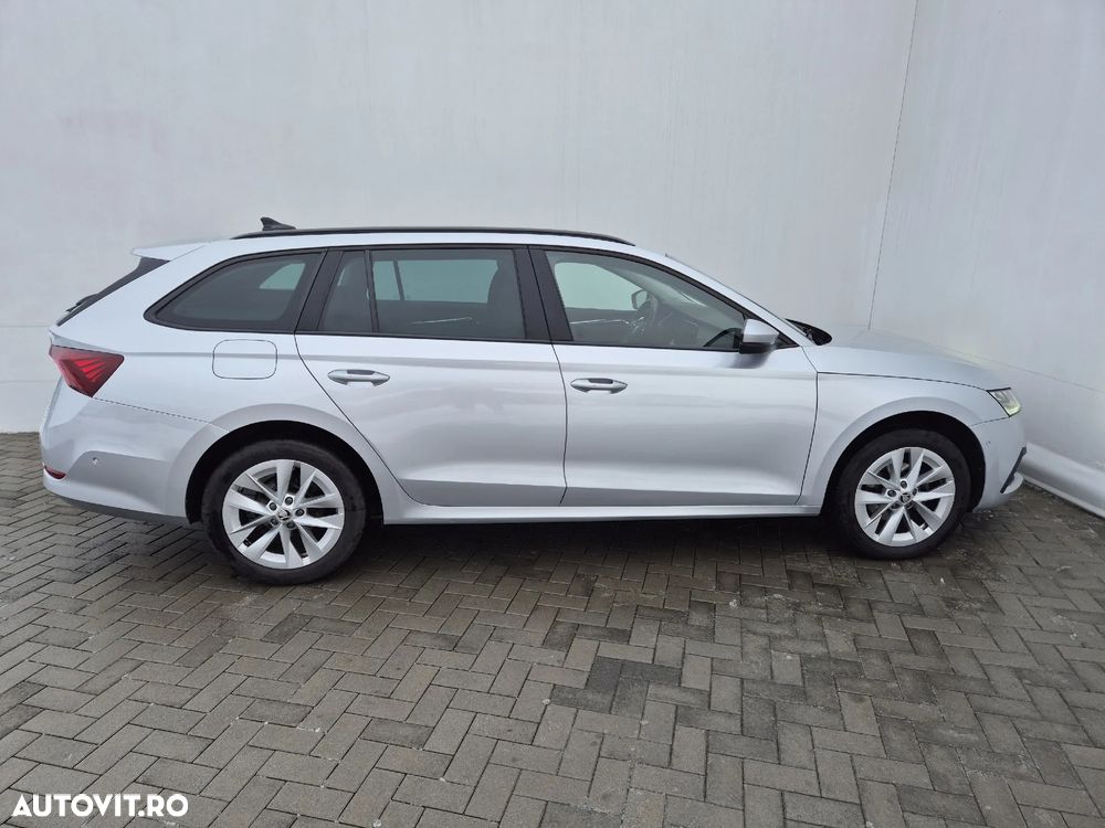 Skoda Octavia 2.0 TDI DSG Style - 6