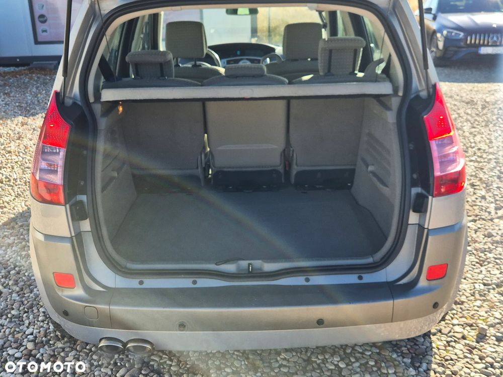 Renault Scenic - 19
