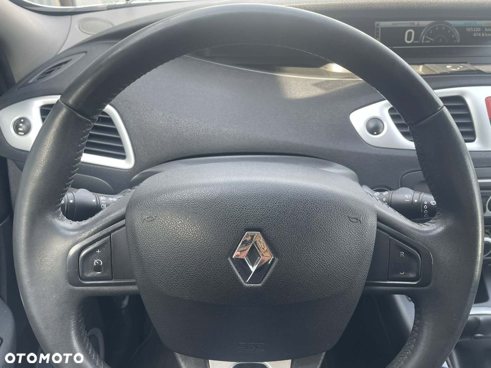 Renault Scenic 1.6 16V Infinity - 22
