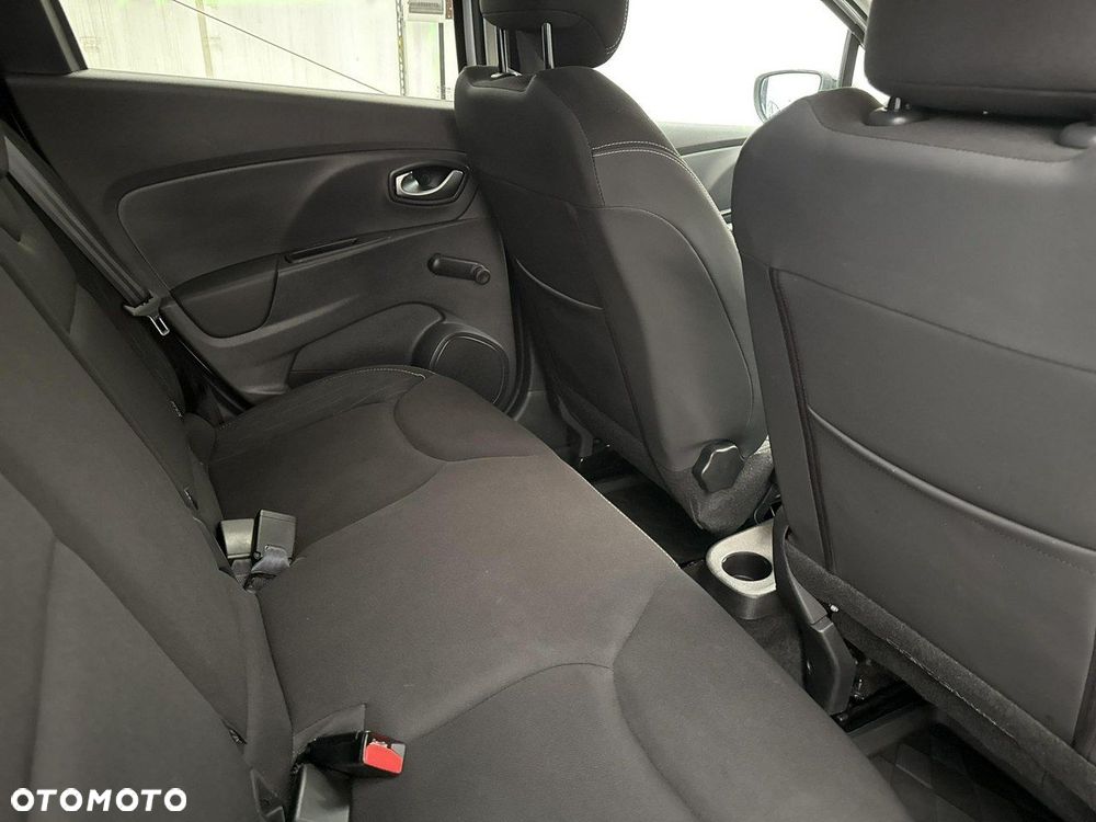 Renault Clio - 22