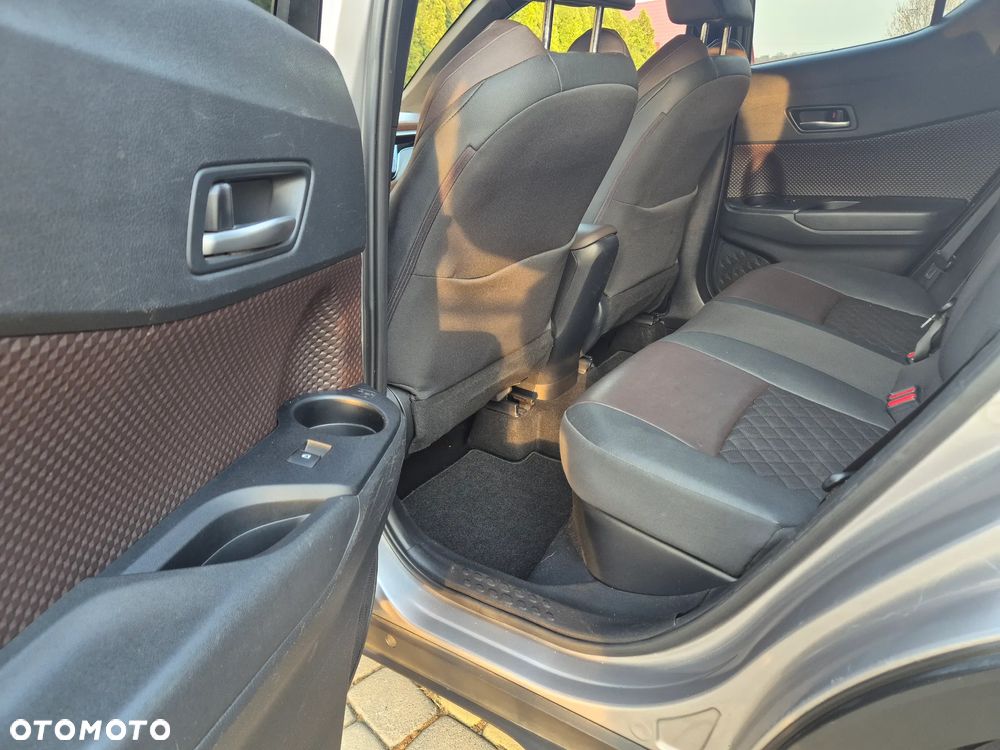 Toyota C-HR 1.8 Hybrid Prestige - 11