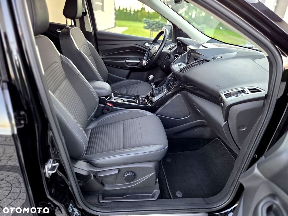 Ford Kuga 1.5 EcoBoost 2x4 SYNC - 17