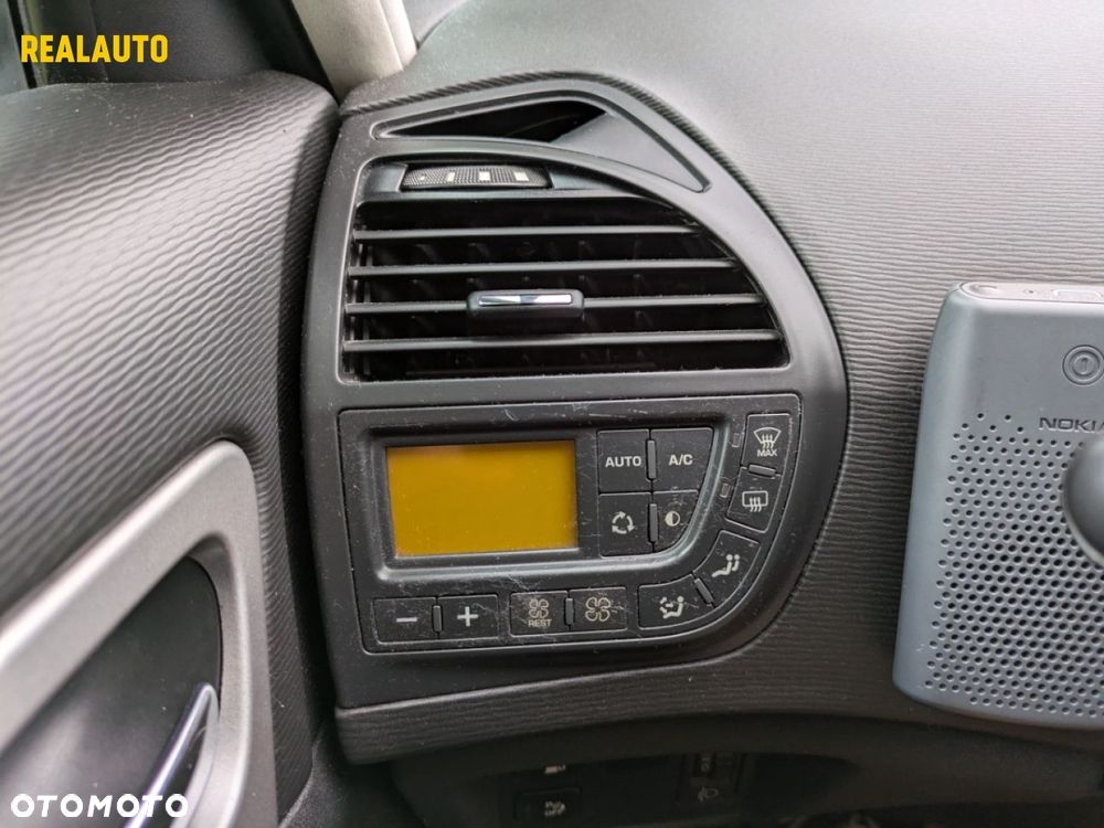 Citroën C4 Picasso - 8