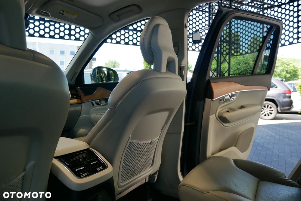 Volvo XC 90 T8 AWD Plug-In Hybrid Inscription 6os - 19